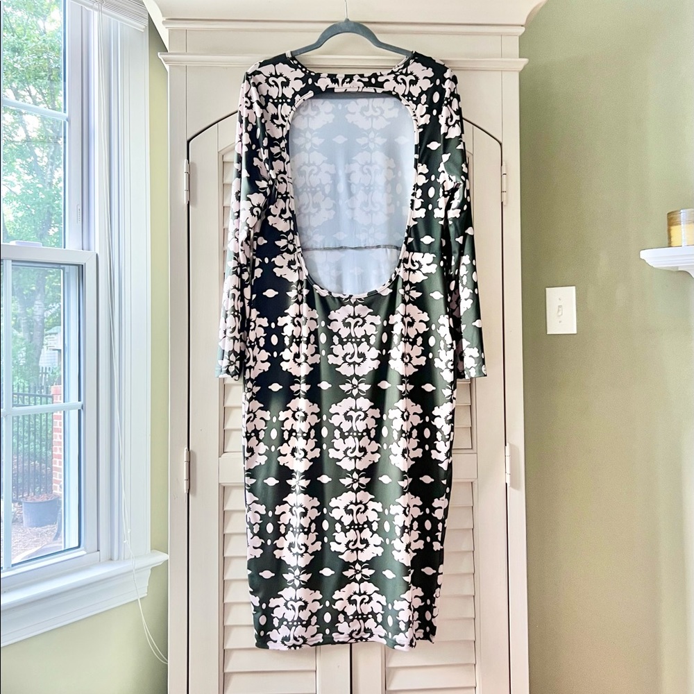 SHEIN 2XL Green & Ivory Retro Floral Open Back Maxi Bodycon Dress
